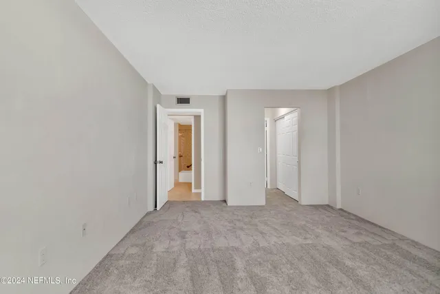 $299,000 | 1415 Ocean Shore Boulevard, Unit M120, Ormond Beach, FL 32176