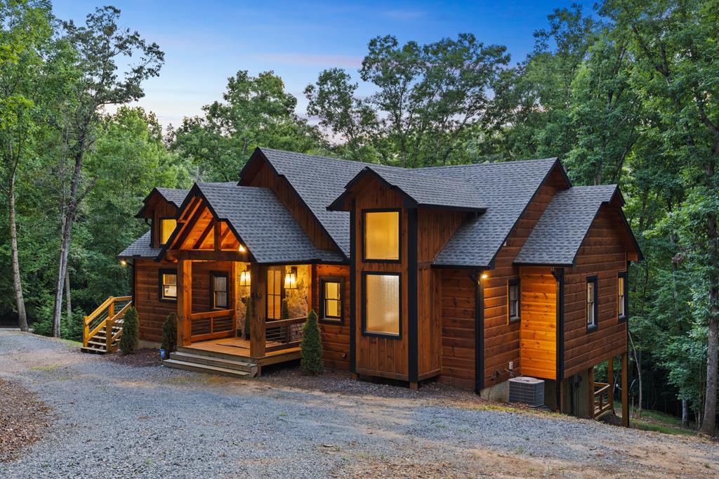193 Toccoa Preserve Lane Blue Ridge, GA 30513 - Photo 2 of 35 Gallery Image 2