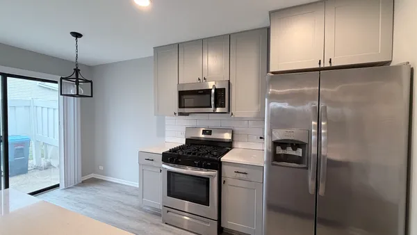 $2,650 | 721 Sunfish Point, Schaumburg, IL 60194