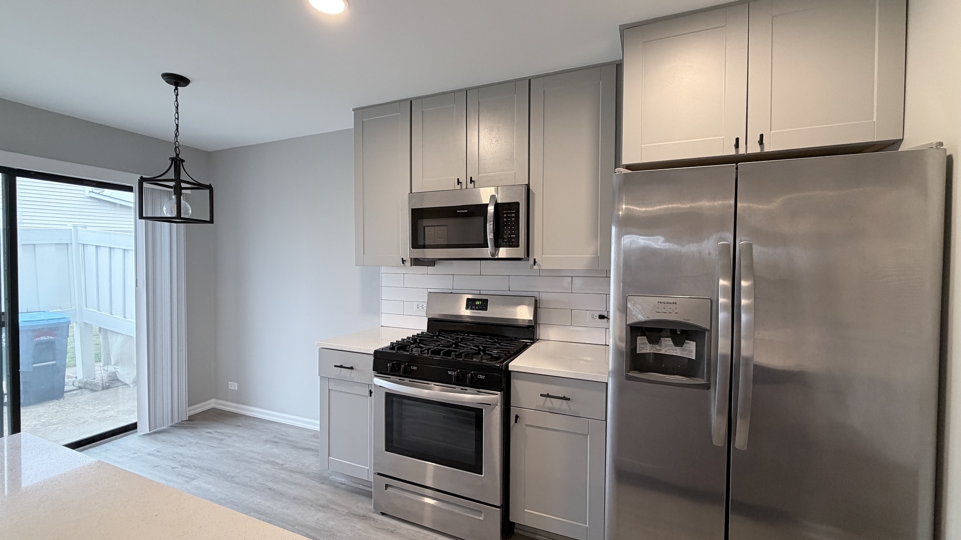 721 Sunfish Point Schaumburg, IL 60194 - Photo 3 of 17