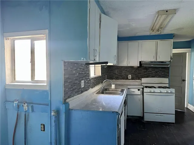 $115,000 | 3207 East 27th Street, Kansas City, MO 64127