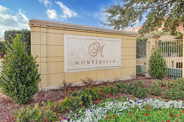 $1,995,000 | 1100 Uptown Park Boulevard, Unit 102, Houston, TX 77056