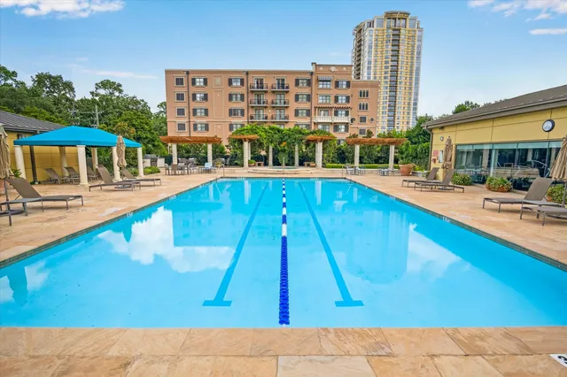 $1,995,000 | 1100 Uptown Park Boulevard, Unit 102, Houston, TX 77056