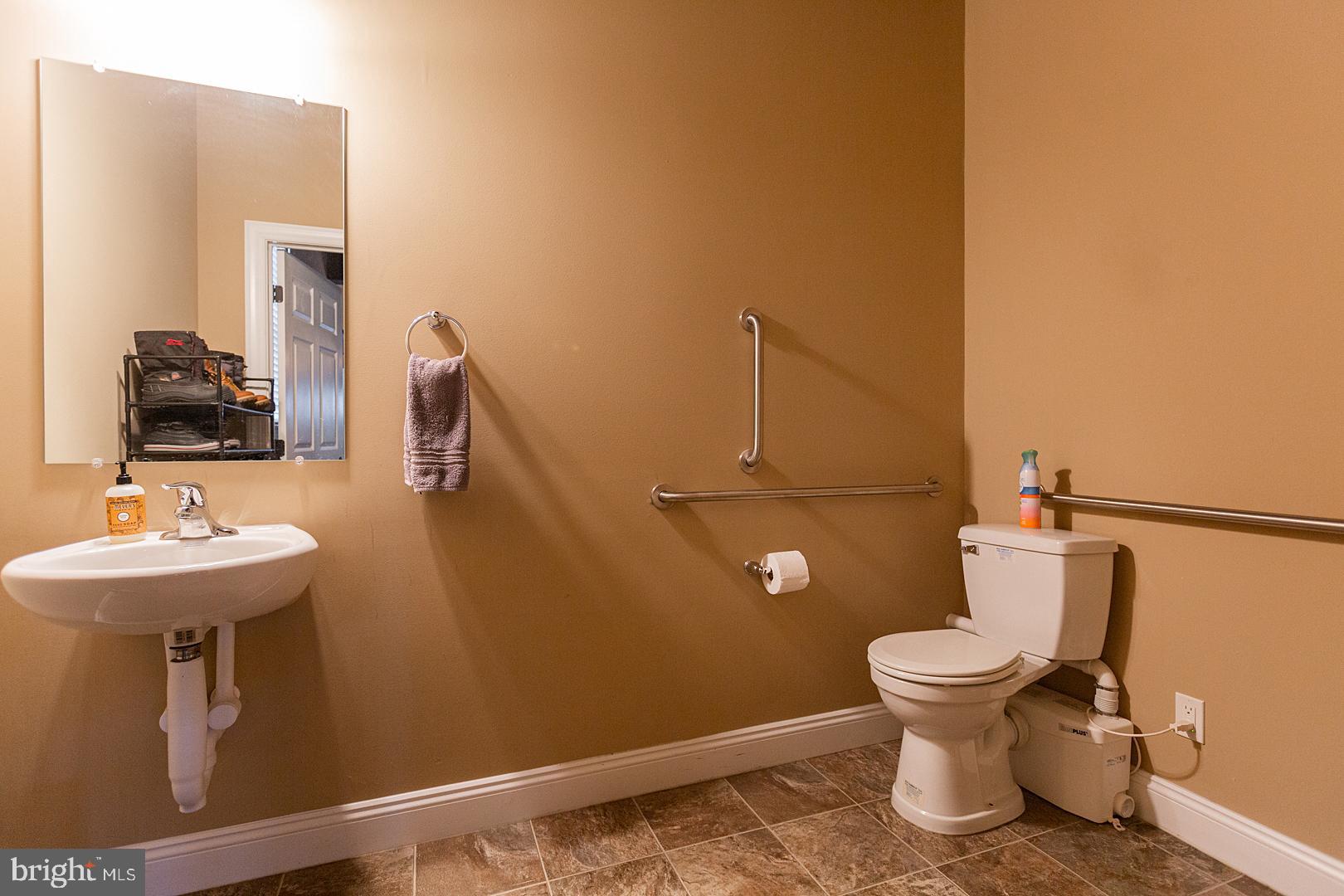 616 Warminster Lane Lititz, PA 17543 - Photo 73 of 87 Gallery Image 73