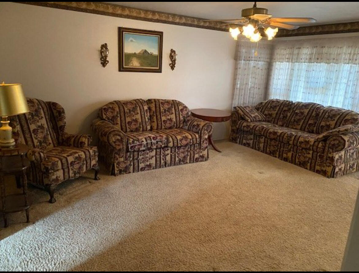 1010 10th Street Shallowater, TX 79363 - Photo 3 of 12 IMG_3913