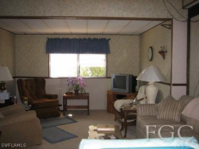 2811 York Road St. James City, FL 33956 - Photo 4 of 10 Gallery Image 4