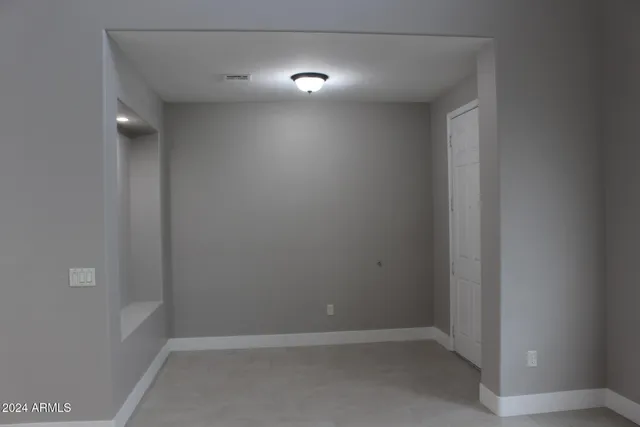 $2,499 | 6815 South 41st Lane, Phoenix, AZ 85041