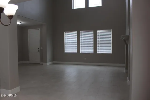 $2,499 | 6815 South 41st Lane, Phoenix, AZ 85041