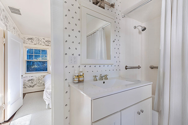 480 Sheridan Road Winnetka, IL 60093 - Photo 23 of 28