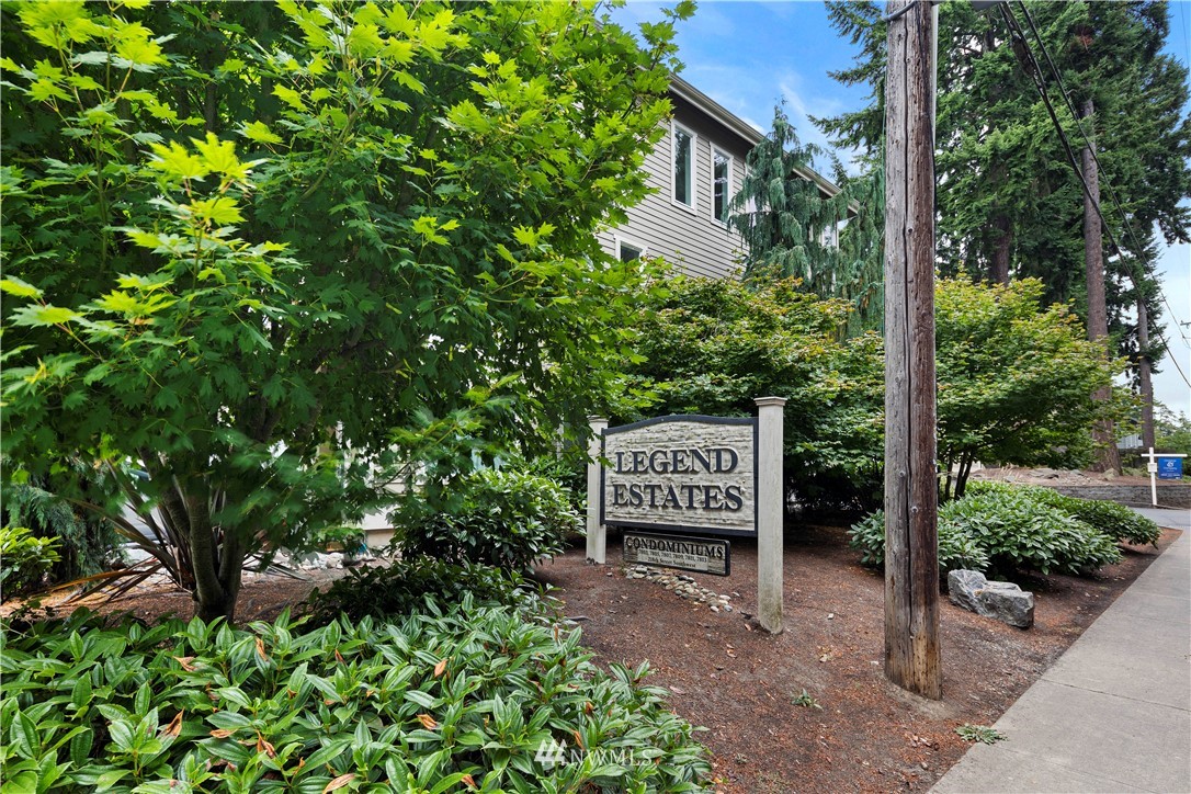 7805 218th Street Southwest, Unit F Edmonds, WA 98026 - Photo 2 of 24 Gallery Image 2