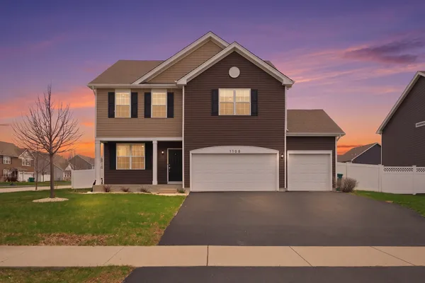 $420,000 | 1108 Kolar Avenue, Joliet, IL 60431