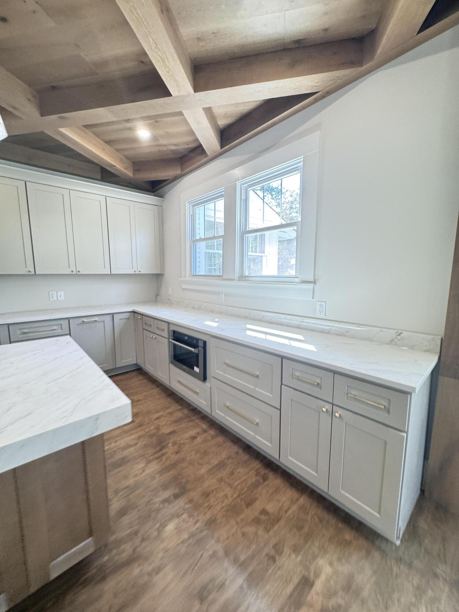 800 Hampton Street Walterboro, SC 29488 - Photo 31 of 136 800 Hampton Street (40)