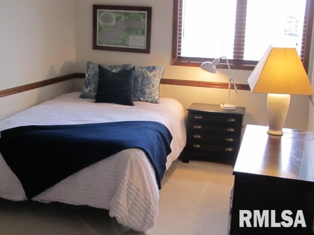 4865 Heatherstone Road Bettendorf, IA 52722 - Photo 20 of 25 Gallery Image 20
