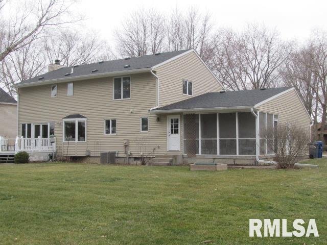 4865 Heatherstone Road Bettendorf, IA 52722 - Photo 2 of 25 Gallery Image 2