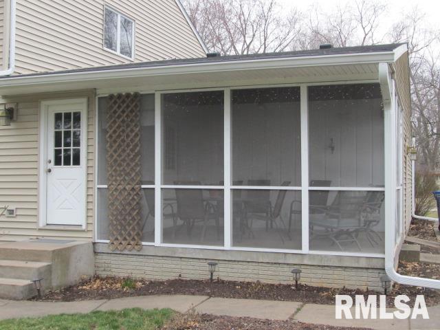 4865 Heatherstone Road Bettendorf, IA 52722 - Photo 6 of 25 Gallery Image 6