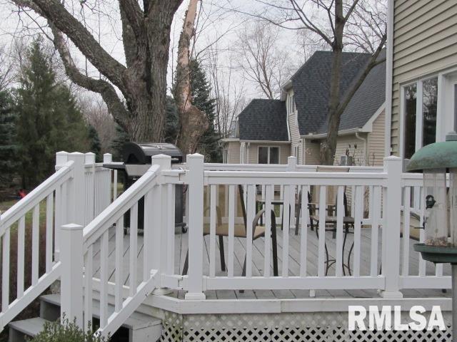 4865 Heatherstone Road Bettendorf, IA 52722 - Photo 8 of 25 Gallery Image 8