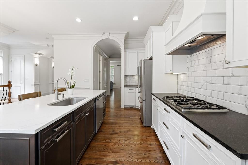 4222 Rickenbacker Way Northeast, Unit 15 Atlanta, GA 30342 - Photo 5 of 26