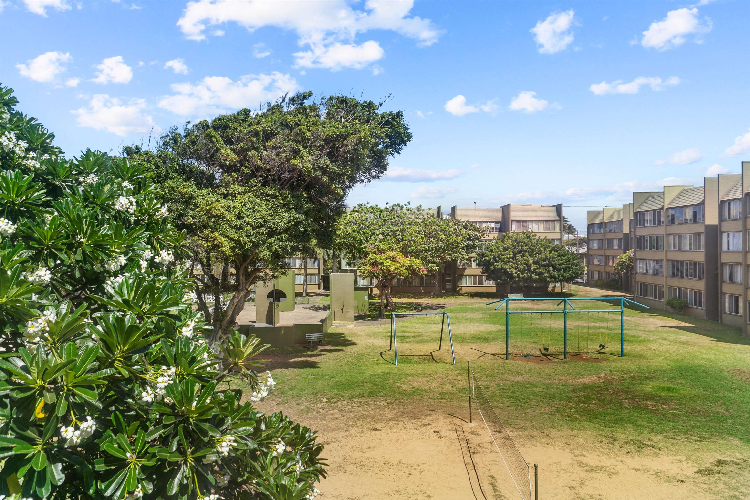 111 Kahului Beach Road, Unit D309 Kahului, HI 96732 - Photo 18 of 26 a view of a city