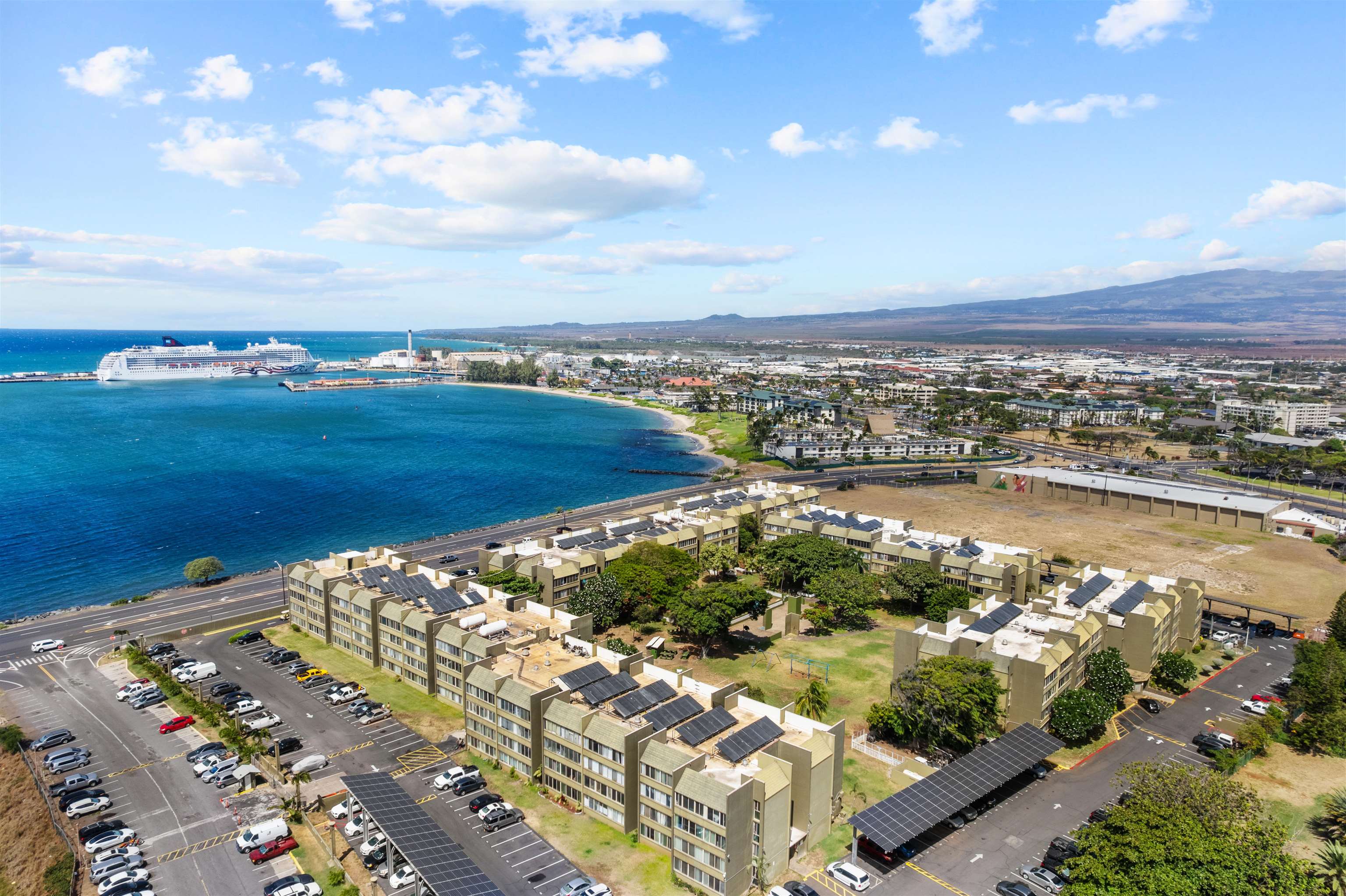 111 Kahului Beach Road, Unit D309 Kahului, HI 96732 - Photo 20 of 26 a view of an ocean and city