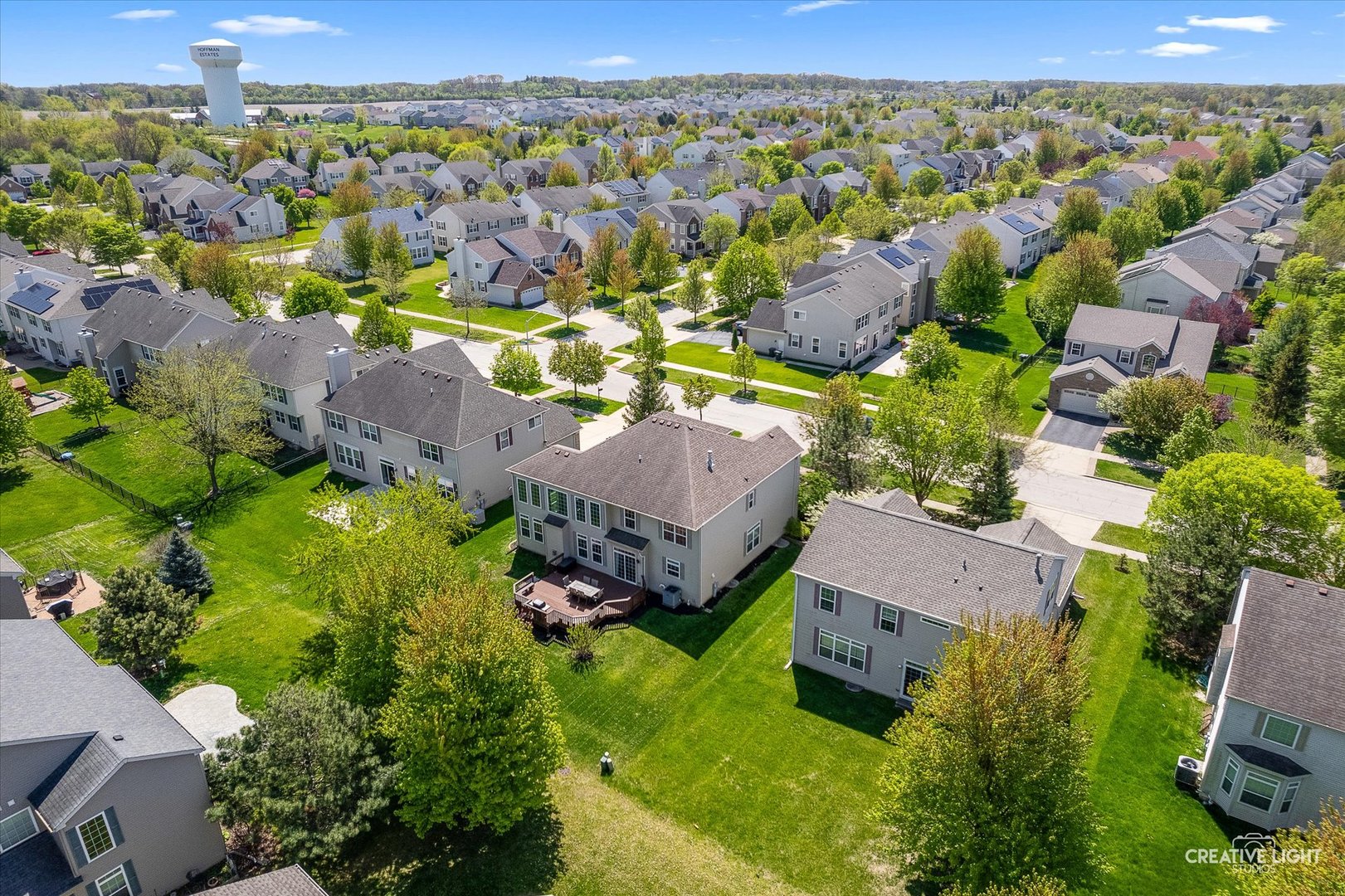 5912 Mackinac Lane Hoffman Estates, IL 60192 - Photo 32 of 32 an aerial view of a house with a garden