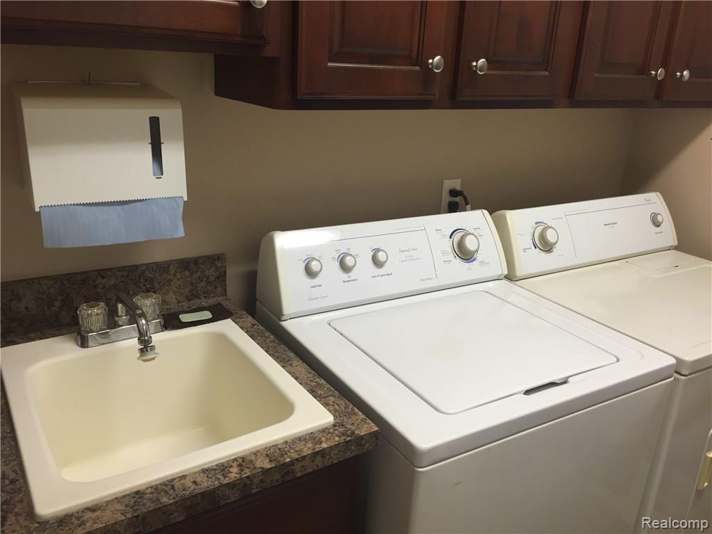 21325 24 Mile Road Macomb, MI 48042 - Photo 9 of 38 Laundry room with deep wash tub.