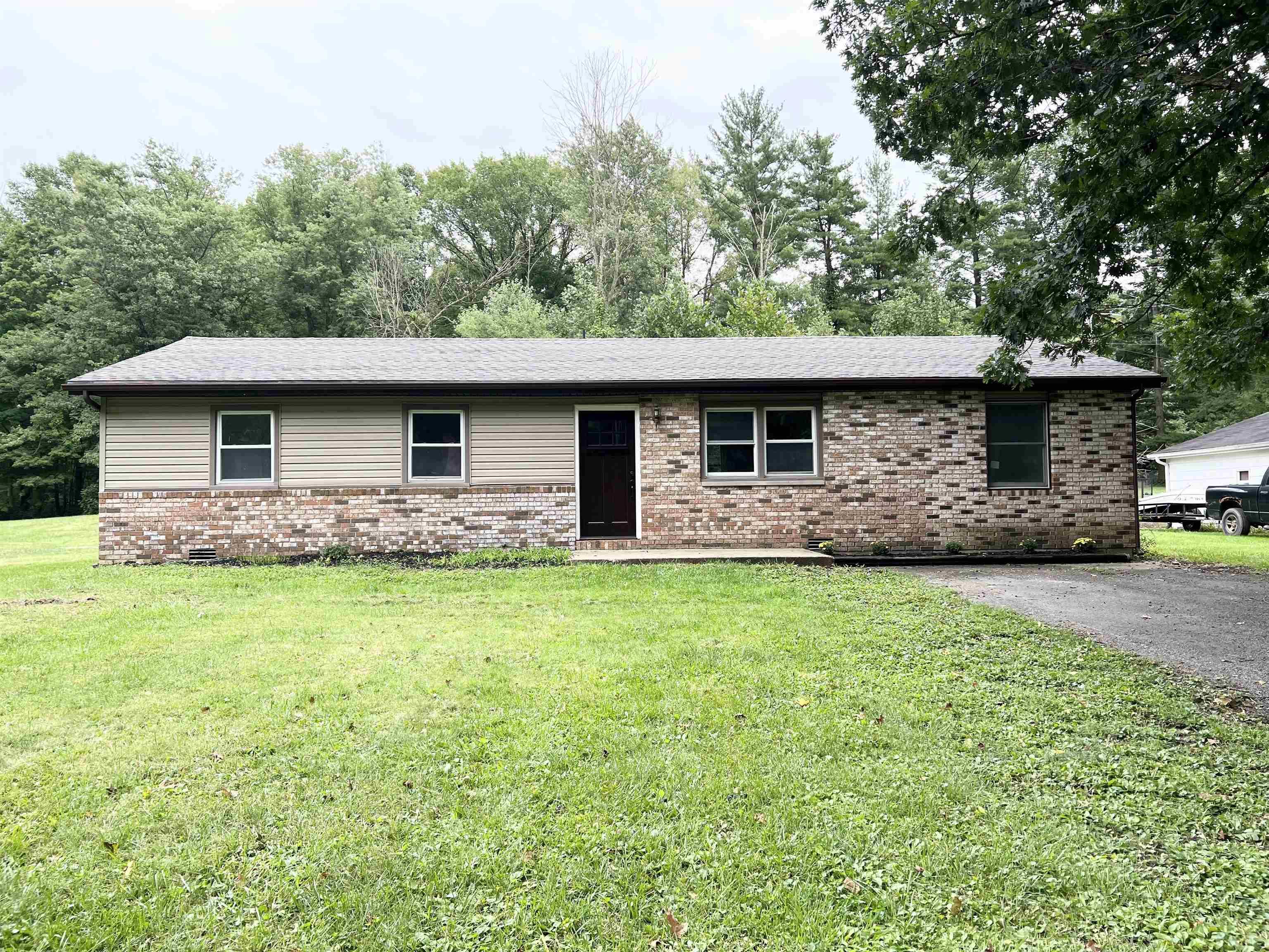 1739 South Ridgeview Road Logansport, IN 46947 - Photo 1 of 20
