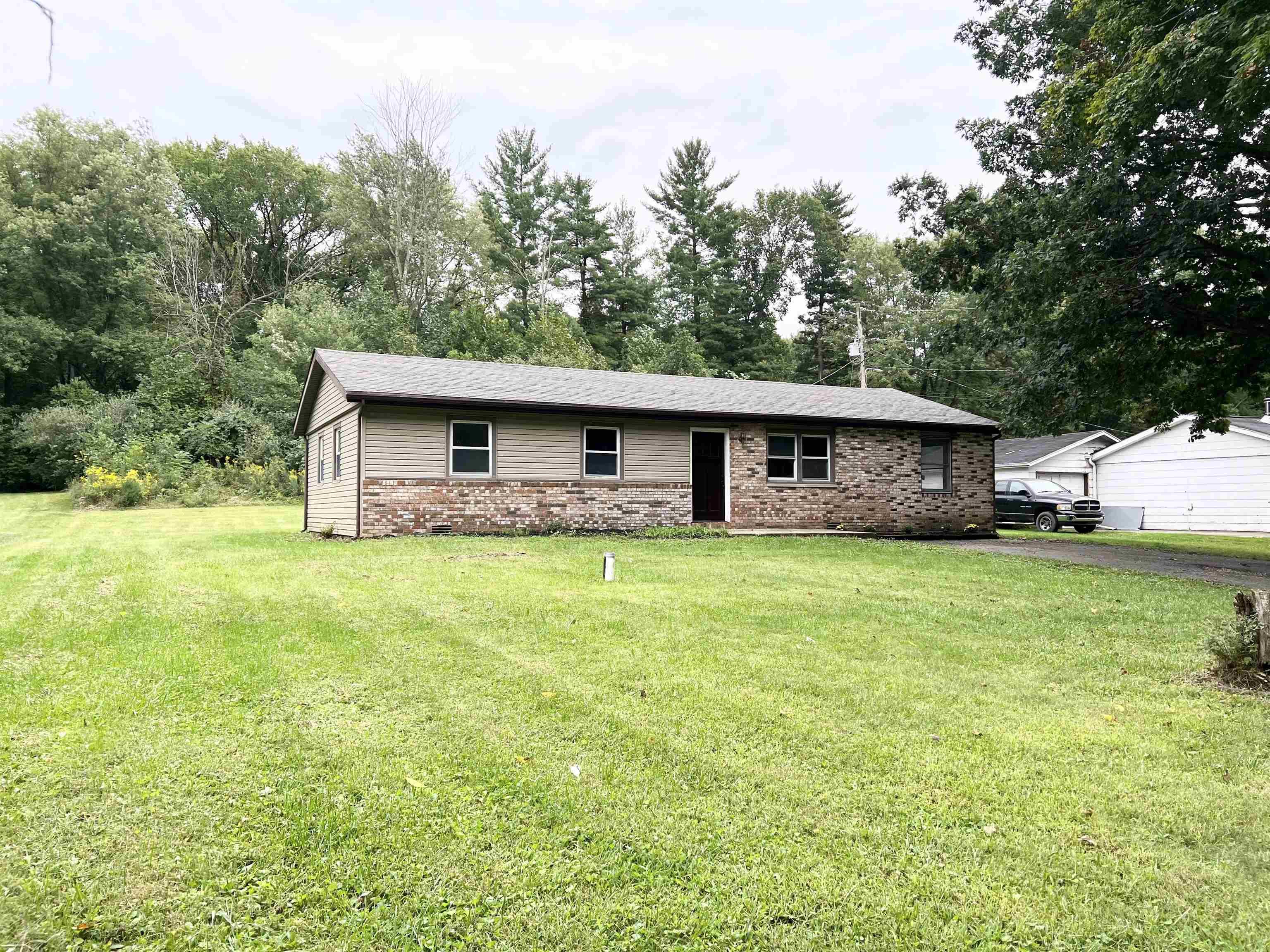 1739 South Ridgeview Road Logansport, IN 46947 - Photo 2 of 20