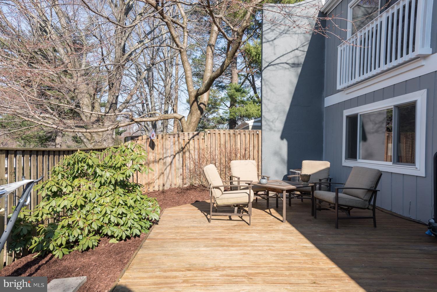 11318 Links Court Reston, VA 20190 - Photo 18 of 22 Exterior (Rear)