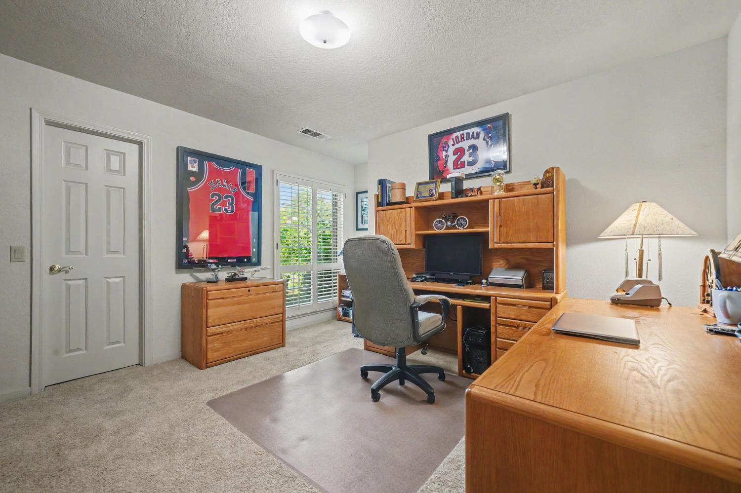 9069 Bader Road Elk Grove, CA 95624 - Photo 39 of 70 Office/3rd bedroom