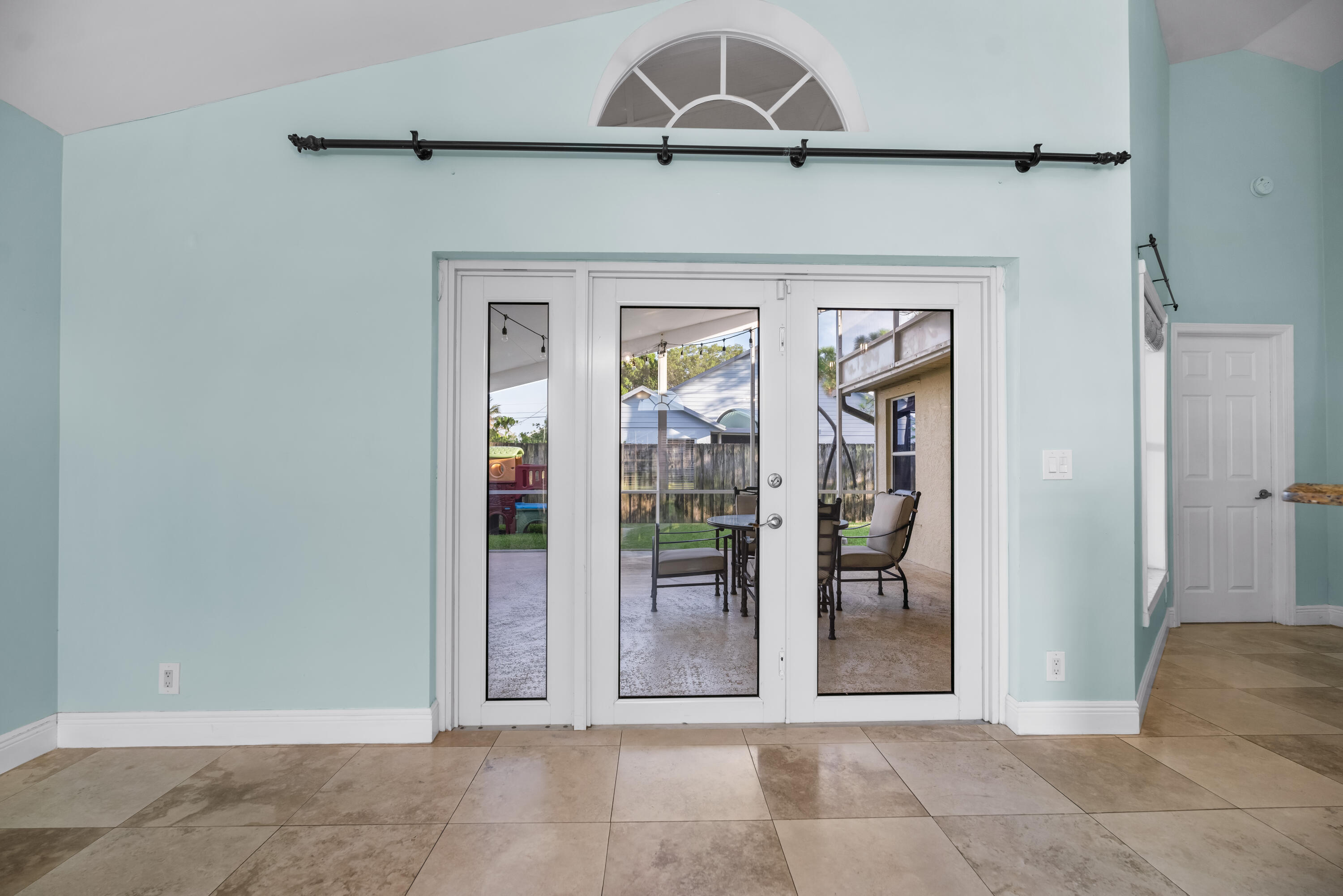 6118 Pompano Street Jupiter, FL 33458 - Photo 20 of 43 DSC03188