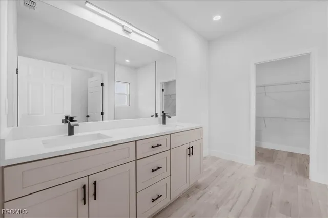 a bathroom with a toilet