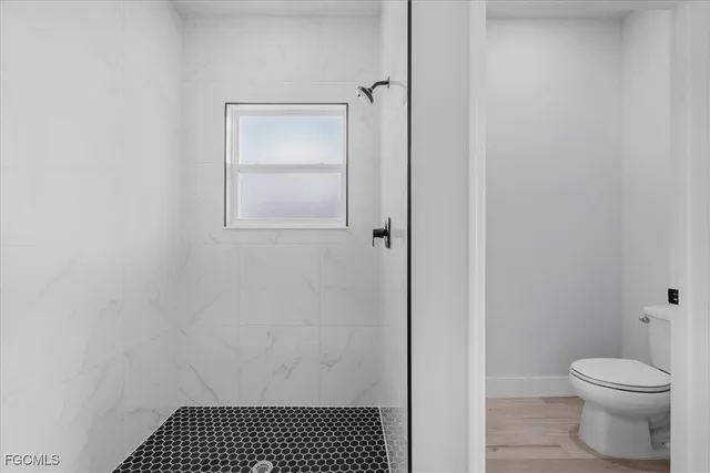 a view of a room with shelf