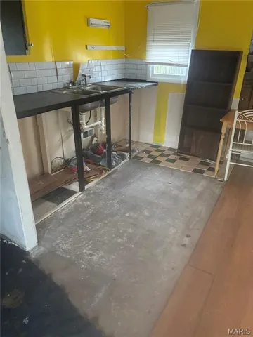 $38,900 | 311 Davenport Street, Lincoln, IL 62656