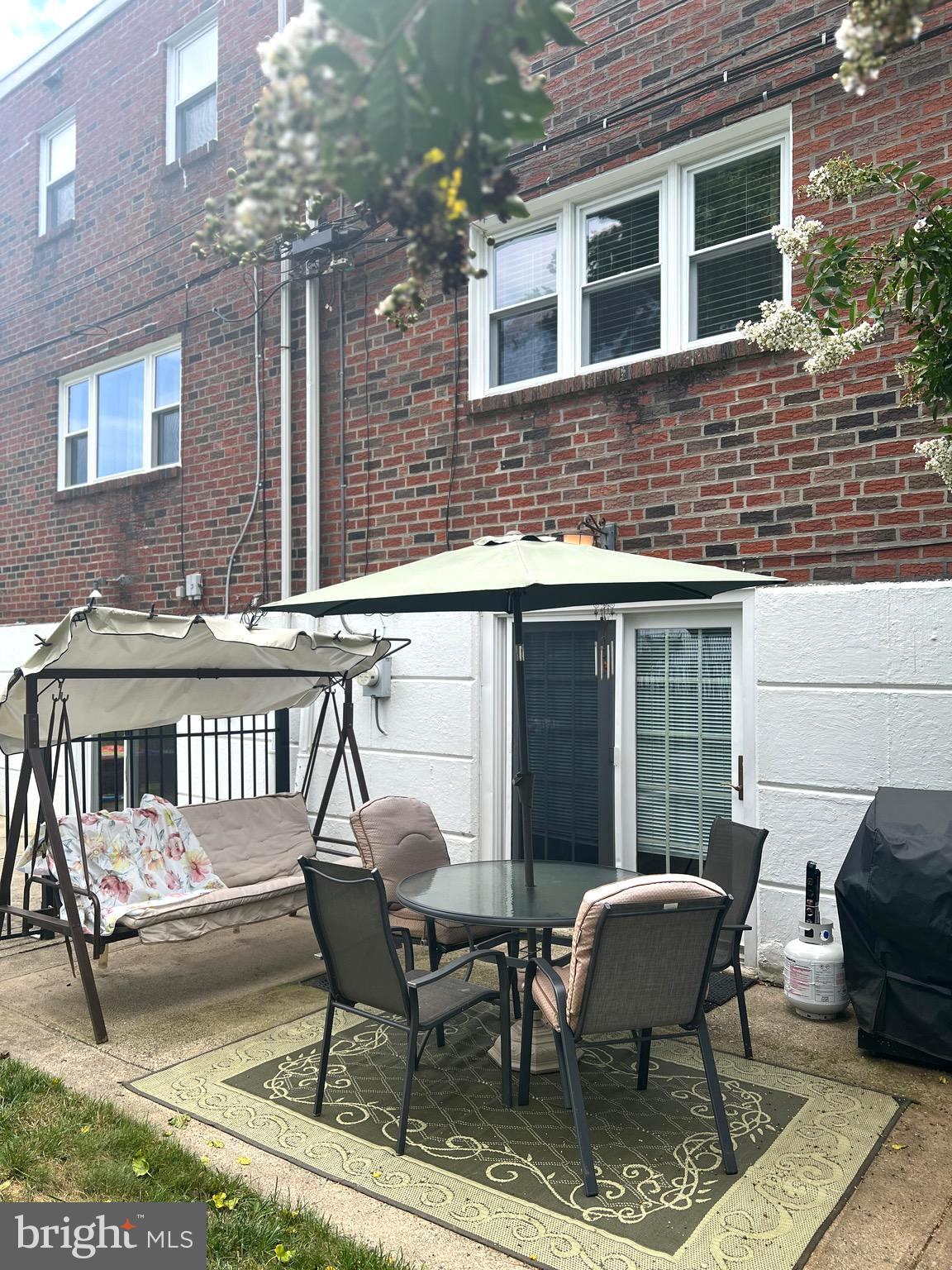 11854 Sewell Road Philadelphia, PA 19116 - Photo 21 of 22 Backyard Patio