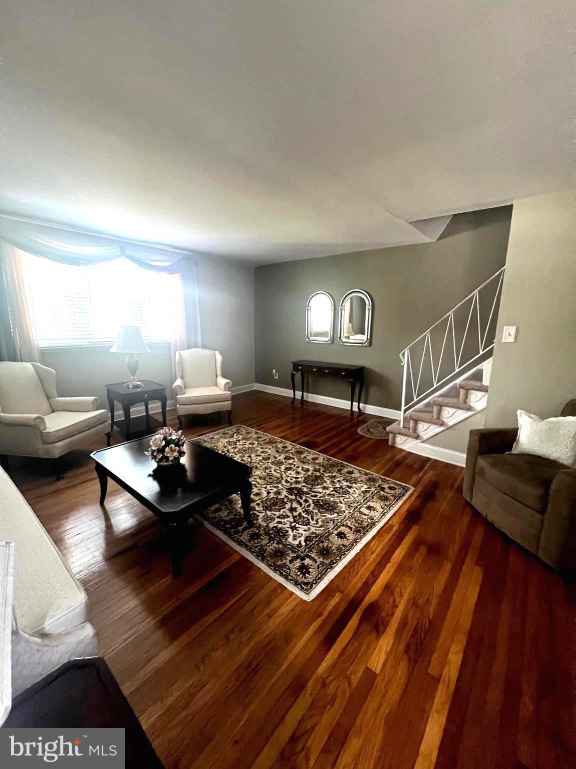 11854 Sewell Road Philadelphia, PA 19116 - Photo 3 of 22 Living Room