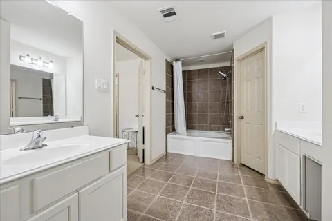 $295,000 | 7914 Stoneyway Drive, Houston, TX 77040