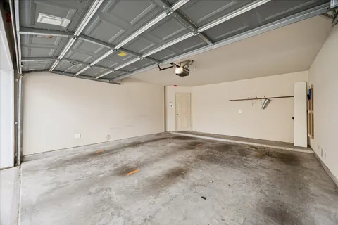 $295,000 | 7914 Stoneyway Drive, Houston, TX 77040