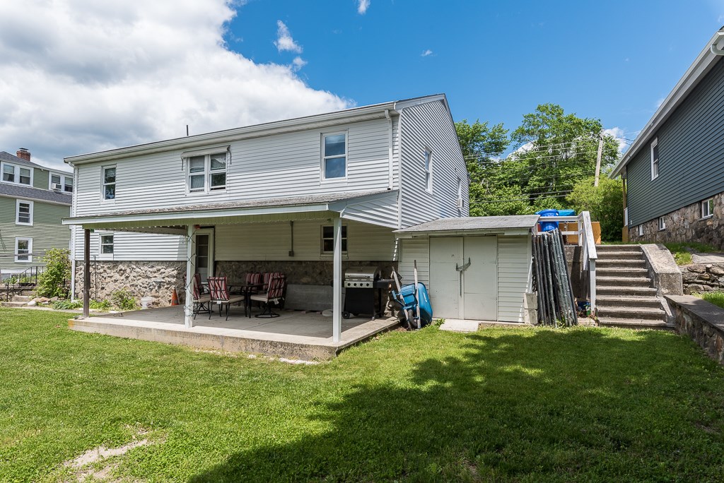 3870 Mendon Road Cumberland, RI 02864 - Photo 6 of 31