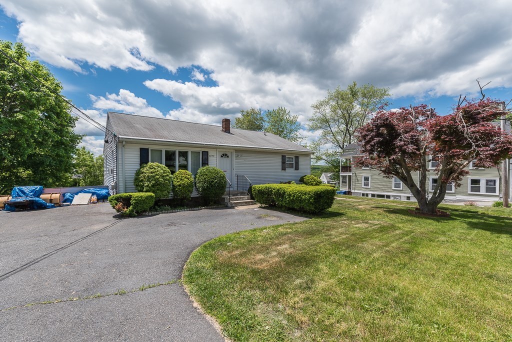 3870 Mendon Road Cumberland, RI 02864 - Photo 10 of 31