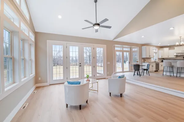 $799,900 | 657 Black Earth Drive, De Pere, WI 54115