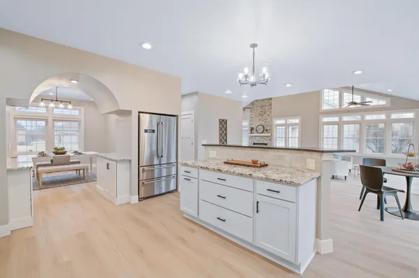 $799,900 | 657 Black Earth Drive, De Pere, WI 54115