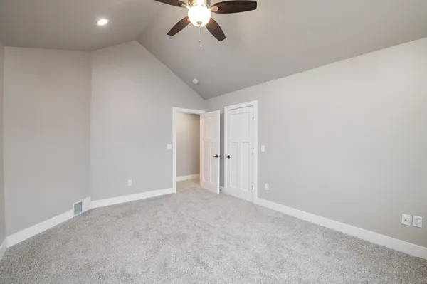 $799,900 | 657 Black Earth Drive, De Pere, WI 54115