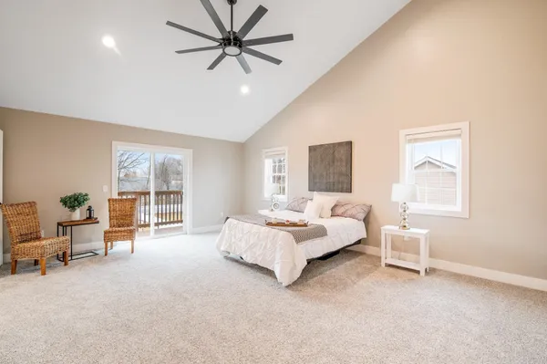 $799,900 | 657 Black Earth Drive, De Pere, WI 54115