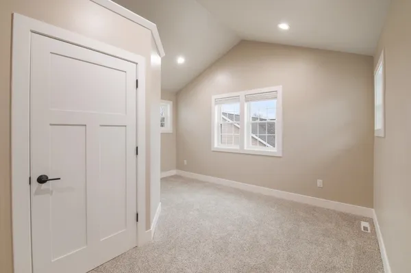 $799,900 | 657 Black Earth Drive, De Pere, WI 54115