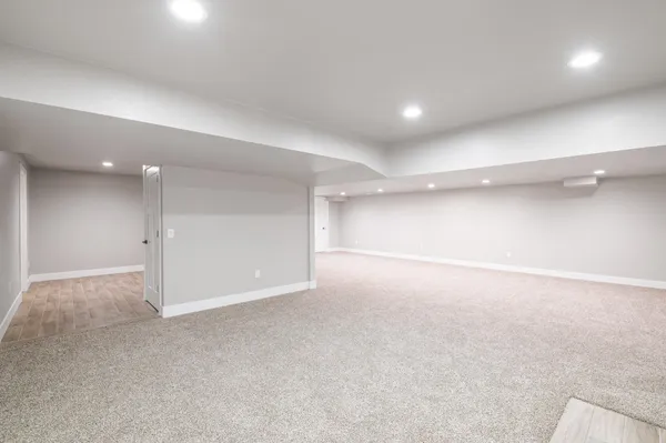 $799,900 | 657 Black Earth Drive, De Pere, WI 54115