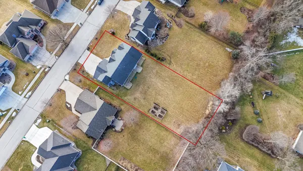 $799,900 | 657 Black Earth Drive, De Pere, WI 54115