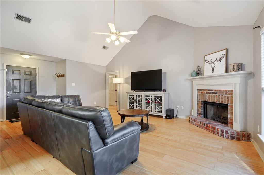 70384 Fifth Street Covington, LA 70433 - Photo 3 of 20 Gallery Image 3