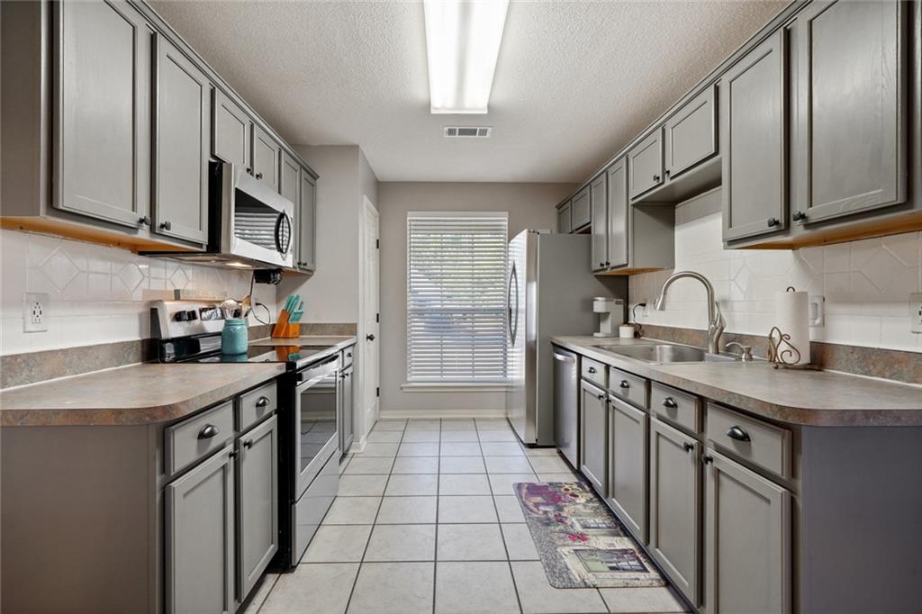 70384 Fifth Street Covington, LA 70433 - Photo 4 of 20 Gallery Image 4