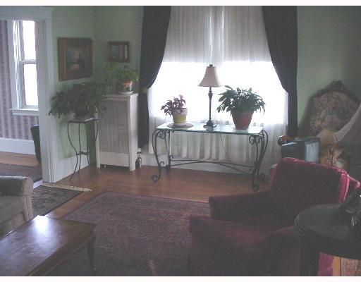 45 Calaman Road Cranston, RI 02910 - Photo 3 of 5 Living Room.