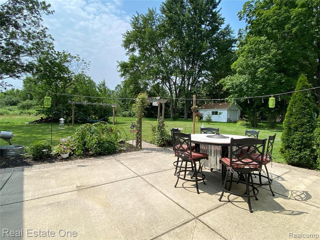 487 Henderson Road Howell, MI 48855 - Photo 22 of 27 Gallery Image 22